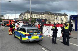 Atac cu cuțitul într-o gară din Hamburg. 12 oameni au fost răniți, trei dintre ei sunt în stare critică