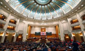 Proiectul pentru 300 de parlamentari, redepus la Senat: "E nevoie doar de o schimbare de legislație"