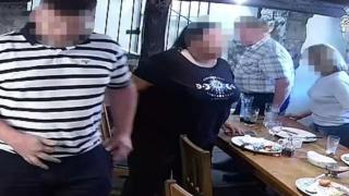 Restaurant obligat să plătească 90.000 € unei familii acuzate că nu a achitat nota