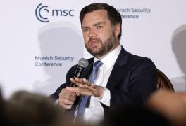JD Vance îndeamnă Rusia şi Ucraina să negocieze direct pacea. Vicepreşedintele SUA consideră că cererile teritoriale ale Moscovei sunt excesive: "Cer prea mult"