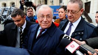 Ion Iliescu, în stare stabilă după ce a stat o noapte internat la Terapie Intensivă
