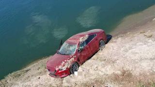 S-au răsturnat cu maşina 4 matri, spre râul Olt