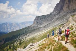 Trei alpiniști experimentaţi, uciși de fulger în Austria. Cadavrele au fost găsite seara de un elicopter