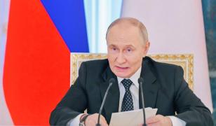 Rusia va reacționa "foarte negativ" dacă Khamenei va fi ucis. Kremlin: Va deschide Cutia Pandorei