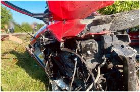 Impact cu un mort și doi răniți în Mogoșani, Dâmbovița. Un tren a făcut praf o dubă