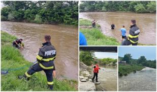 O fetiţă de 3 ani, căzută în râul Târnava Mare din Harghita. Pompierii au sistat căutările