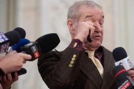 George Becali, interzis de la Patriarh să mai cânte la strană