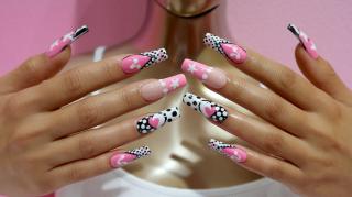 (P) Cum să cureți și întreții lampa UV – descoperă operațiunile care-i prelungesc viața