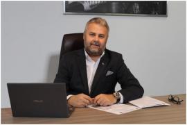 Cine este bugetarul care și-a redus singur salariul cu 40.000 de lei