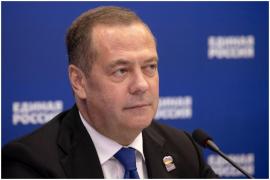 Medvedev respinge ideea că Putin ar ataca Occidentului, dar amenință cu lovituri preventive dacă va fi necesar