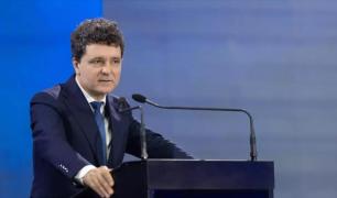 Nicuşor Dan, de Ziua Aviaţiei: 