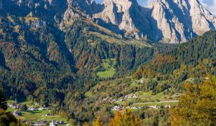 Un sat idilic din Italia oferă 100.000€ celor care vor să se mute, dar nimeni nu se înghesuie