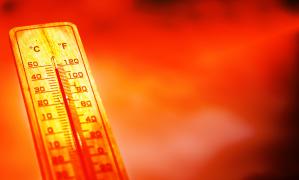 Cod roșu de caniculă, marți, în 6 județe și București. ANM anunță temperaturi de peste 41 de grade la umbră