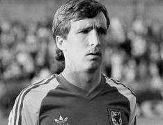 Fostul internaţional Joey Jones a murit la 70 de ani. A fost dublu câștigător cu Liverpool al UCL