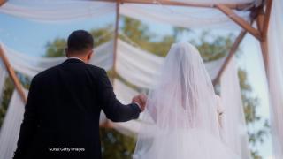 Darul de nuntă în 2025. Scumpirile în lanţ se văd şi în plicul cu bani pentru mire şi mireasă