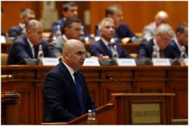 Ilie Bolojan, în timpul ședințe de vot pentru învestire, la Palatul Parlamentului din București, România. 23 iunie 2025