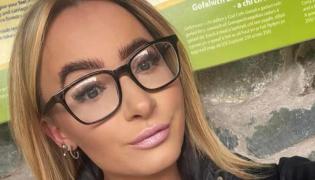 Profesoară, concediată după ce a înjurat un elev, a dansat Macarena şi a băut alcool în timpul orelor, în UK