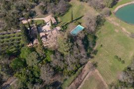 Casa lui Brad Pitt, jefuită de hoți. Patru indivizi arestaţi