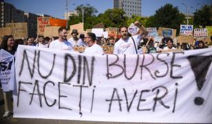 Peste 44.000 de studenți pierd bursele, impactul bugetar al modificărilor este de 0,2%, spune ANOSR