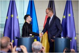 Volodimir Zelenski și cancelarul german Friedrich Merz, în Berlin - 13 august 2025
