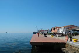 Român mort în Grecia. Bărbatul de 48 de ani a căzut de pe un dig, în Salonic