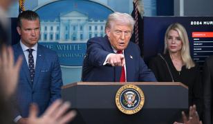 Trump îi cere lui Zelenski, înainte de întâlnire, să renunţe la Crimeea şi să nu adere la NATO