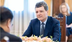 Nicuşor Dan participă la reuniunea "Coaliţiei de Voinţă", prin videoconferinţă, de la Târgu Mureş