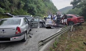 O mamă şi fiul ei de 8 ani, aduşi la spitalele din Bucureşti după accidentul din Bulgaria. Filmul incidentului