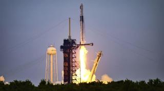 lansarea capsulei SpaceX