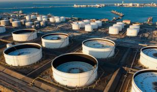 India va continua să cumpere petrol din Rusia, în pofida ameninţărilor lui Trump