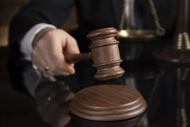 Un bărbat din Huşi a încercat să îşi compromită fosta iubită ca să nu îi mai plătească pensia alimentară