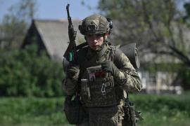 Ucraina relaxează legea marţială: bărbaţii între 18 şi 22 de ani pot pleca din ţară