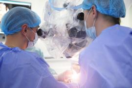 Premieră medicală în Israel: un pacient a fost operat pe creier, fără anestezie