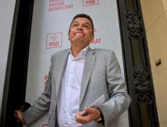 Grindeanu anunţă reuniune de urgenţă a PSD pentru a decide dacă iese sau nu de la guvernare