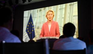 "Europa e în luptă pentru libertate". Ursula von der Leyen prezintă miercuri Starea Uniunii