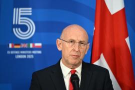 John Healey, ministrul britanic al Apararii