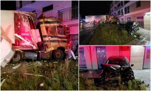 A făcut prăpăd cu TIR-ul în Cluj Napoca: a distrus două maşini, a rupt un stâlp şi s-a oprit într-un bloc