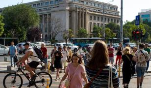 Bulgarii şi românii au cea mai mică speranţă de viaţă din UE. Ţările de la polul opus