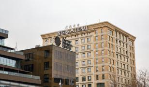 De la hotel de lux la fugă peste graniță: 13 moldoveni, suspectați că făceau campanie pro-rusă în Iaşi