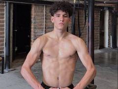 Boxerul Jesus Mercato, găsit mort şi înfăşurat într-o pătură lângă o autostradă. Pugilistul avea 21 de ani