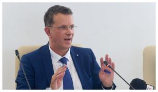 Ionuţ Moşteanu, audiat în Senat, în comisia de Apărare