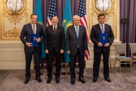 SUA şi Kazahstan au semnat un acord istoric de 4 mld. $ pentru locomotive