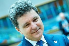 Nicușor Dan îi îndeamnă pe basarabenii din România să voteze la alegerile parlamentare din R.Moldova