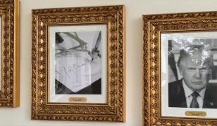 Trump nu a vrut portretul lui Biden la Casa Albă. Fostul preşedinte, reprezentat de o semnătură mecanică