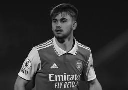 Fotbalist decedat în Anglia în urma unei accidentări suferite la un meci. Câţi ani avea fostul atacant