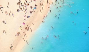 Insulă europeană cu 28°C în octombrie. Destinaţia unde se poate face plajă şi toamna