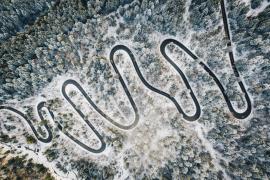 Prima ninsoare a sezonului pe Transfăgărăşan, la Bâlea Lac