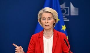 Ursula von der Leyen scapă de moțiunile de cenzură cu sprijinul centriștilor din Parlamentul European