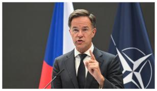 Mark Rutte tine o alocutiune in cadrul unui summit de aparare din Praga