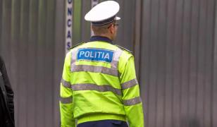 Bărbat din Alba reţinut de poliţişti după ce şi-a bătut soţia şi pe bunica acestei în vârstă de 87 de ani